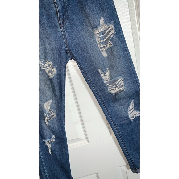 Harlow Ripped Boyfriend Jeans • Size 23 - Picture 8 of 8
